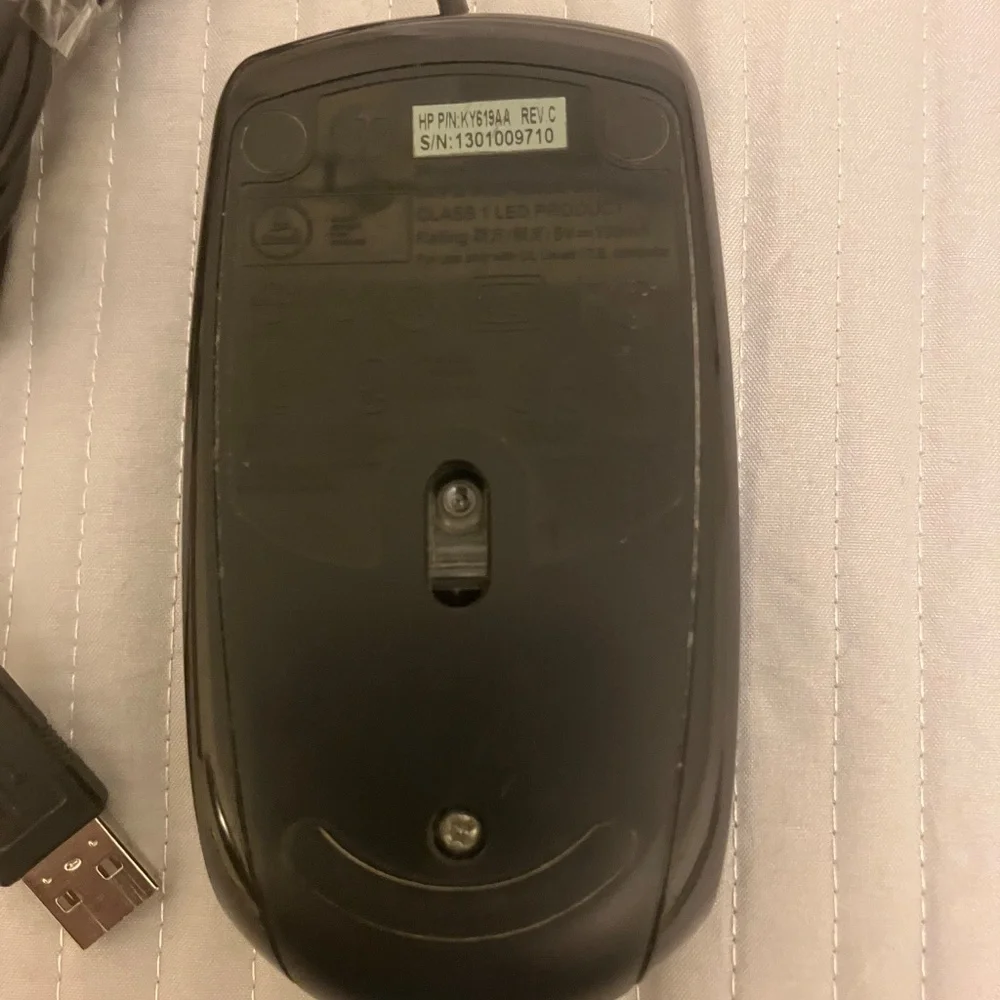 HP USB 3 Button Optical Mouse Wired Black Finish Part Number (KY619AA)